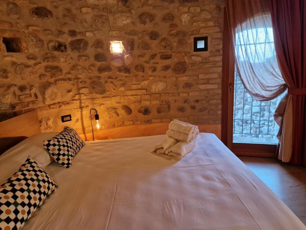 Thomas' Castle Apartment Pozzolengo Ngoại thất bức ảnh